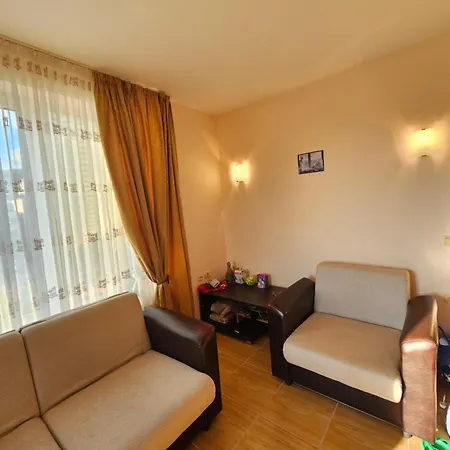 Anna On Saint Apartman Szveti Vlasz